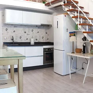 Duplex Center Parking Netflix Amazon Video Sevilha